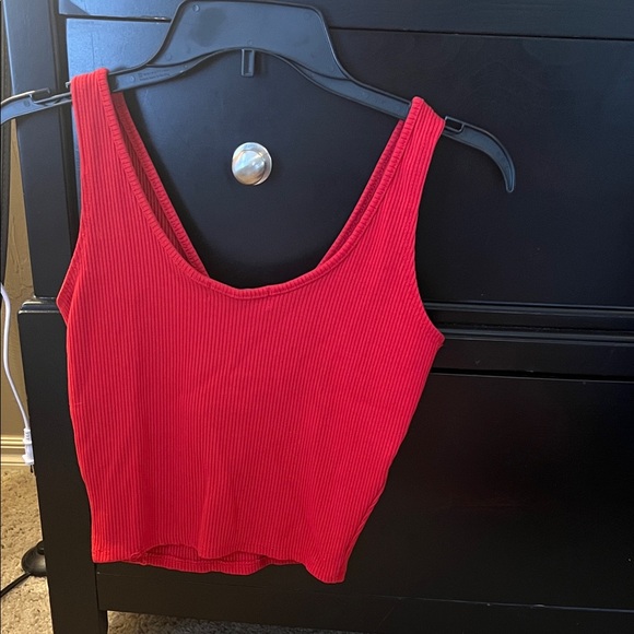 Red Ribbed V-Neck Top - Picture 2 of 2